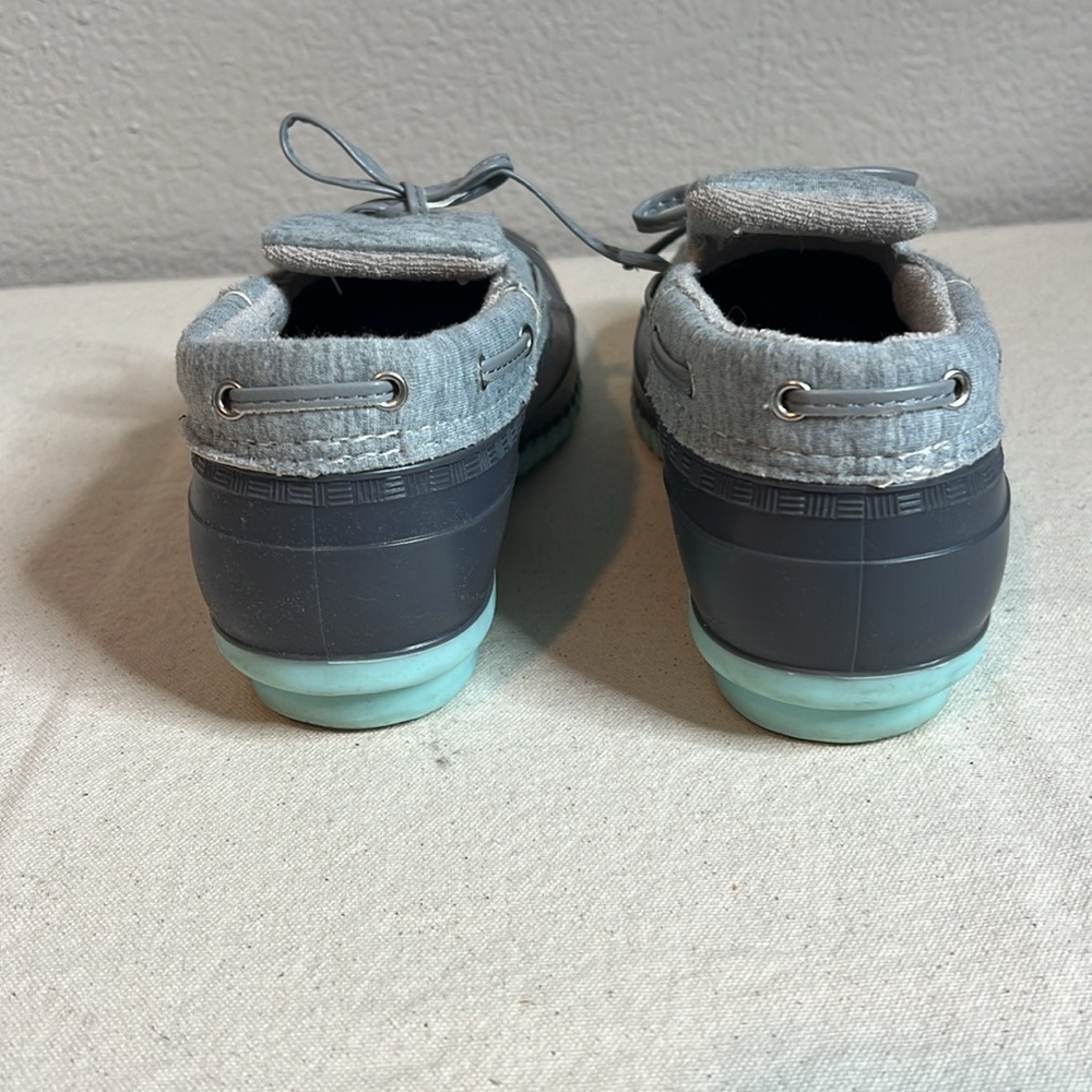 🛍️ 4 for $25 Outdoors Duck Shoes Women’s Size 7M Gray & Navy Rain Loafers - Picture 4 of 8